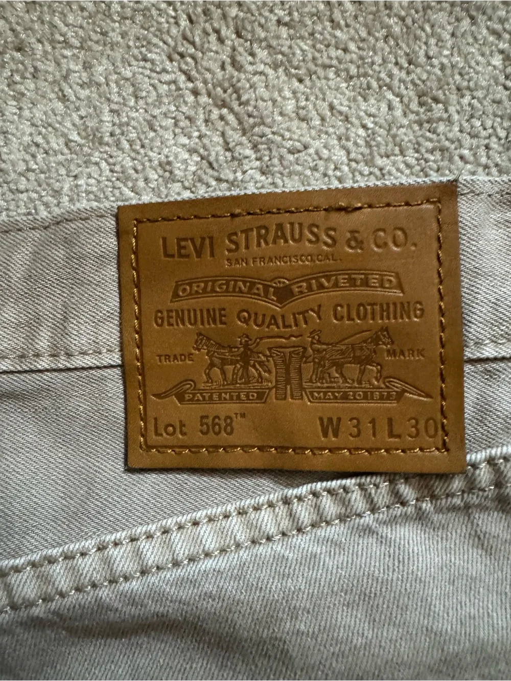 Mens Levi’s Straight Khaki Jeans 568